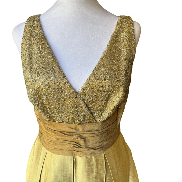 NWOT Kay Unger Sequin and Silk Mini Party Dress in Gold Size 8 - Picture 2 of 13